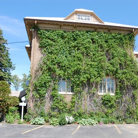 Auberge La Seigneurie Matane Exterior photo